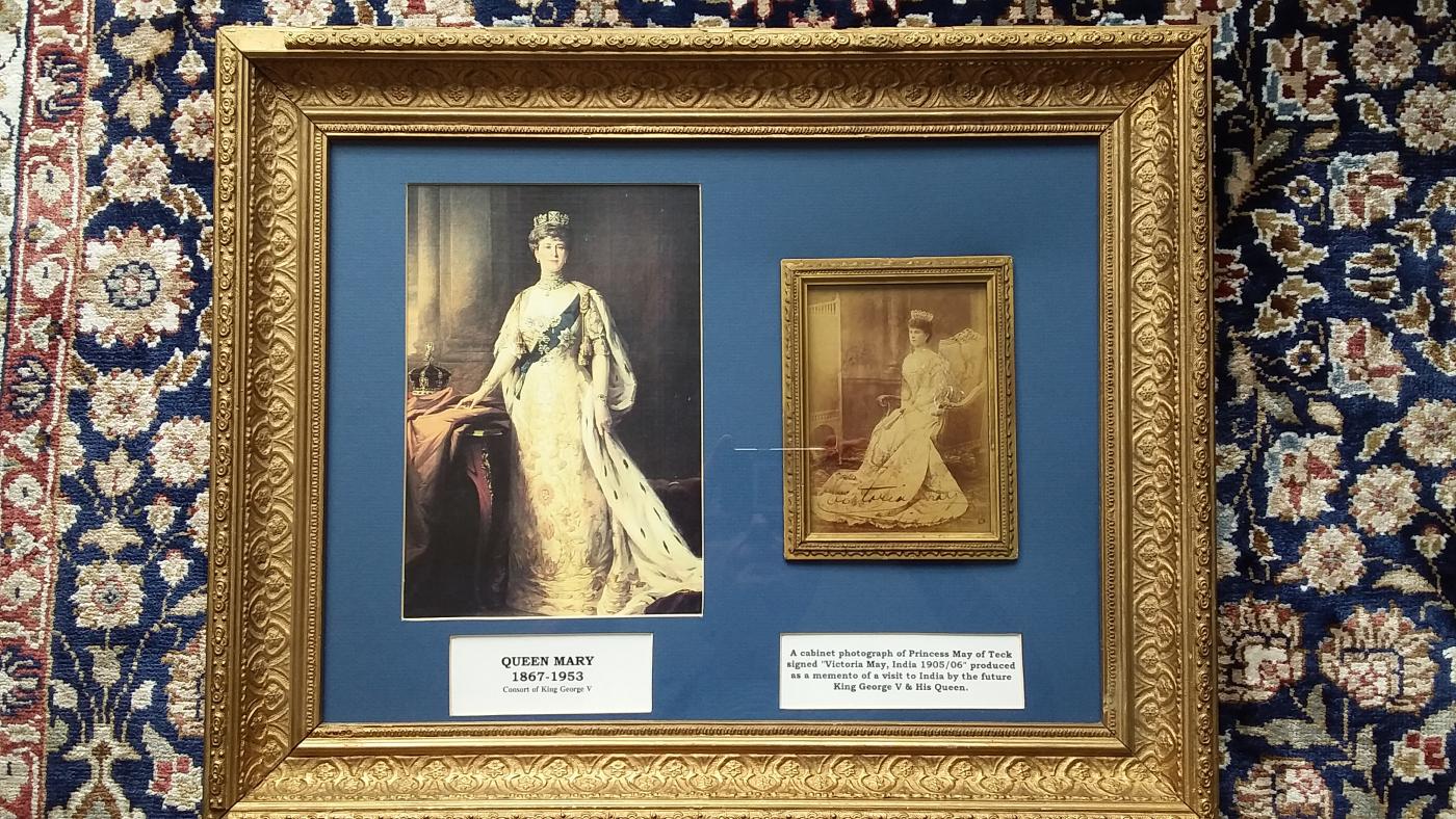 Queen Mary of Teck signed sepia cabinet portrait